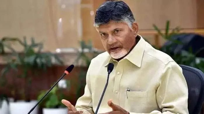 వైసీపీలో సీట్ల మార్పులు చేర్పులపై చంద్రబాబు సెటైర్లు