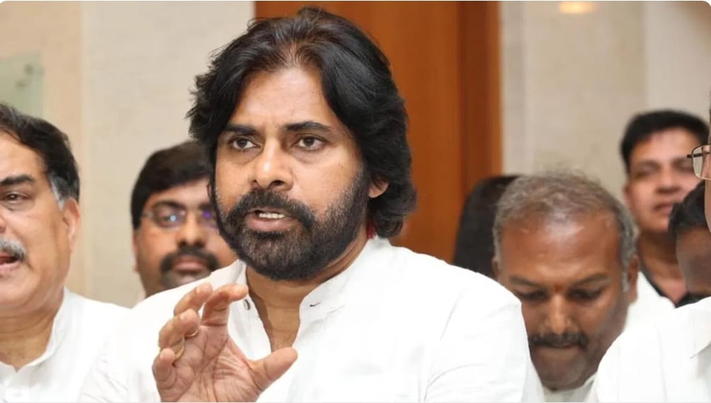 ఏపీ జనసేన ముఖ్యనేతలతో పవన్ కీలక భేటీ.