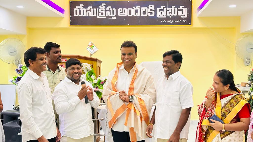 గ్లోరీ టూ జీసస్ మినిస్ట్రీస్ ను సందర్శించిన ఎమ్మెల్యే కేపీ.వివేకానంద