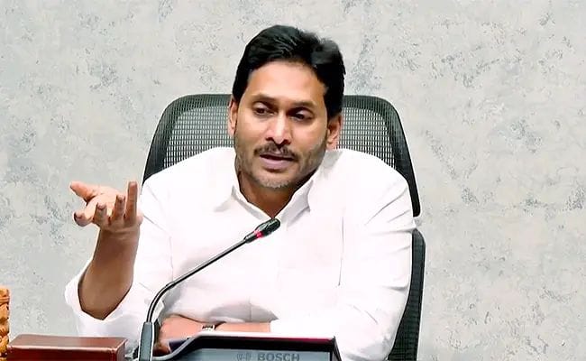 నేడు కలెక్టర్లతో సీఎం జగన్ సమీక్ష