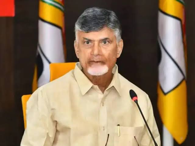 గుంటూరు సిఐడి కార్యాలయానికి మాజీ సీఎం చంద్ర బాబు నాయుడు రాక.