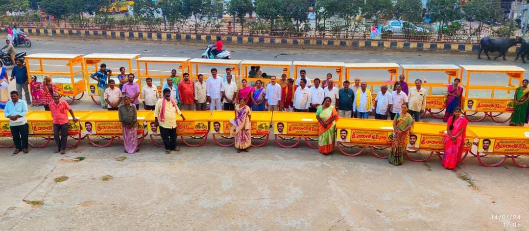 మంగళగిరిలో నారా లోకేష్ నాన్ స్టాప్ సంక్షేమం