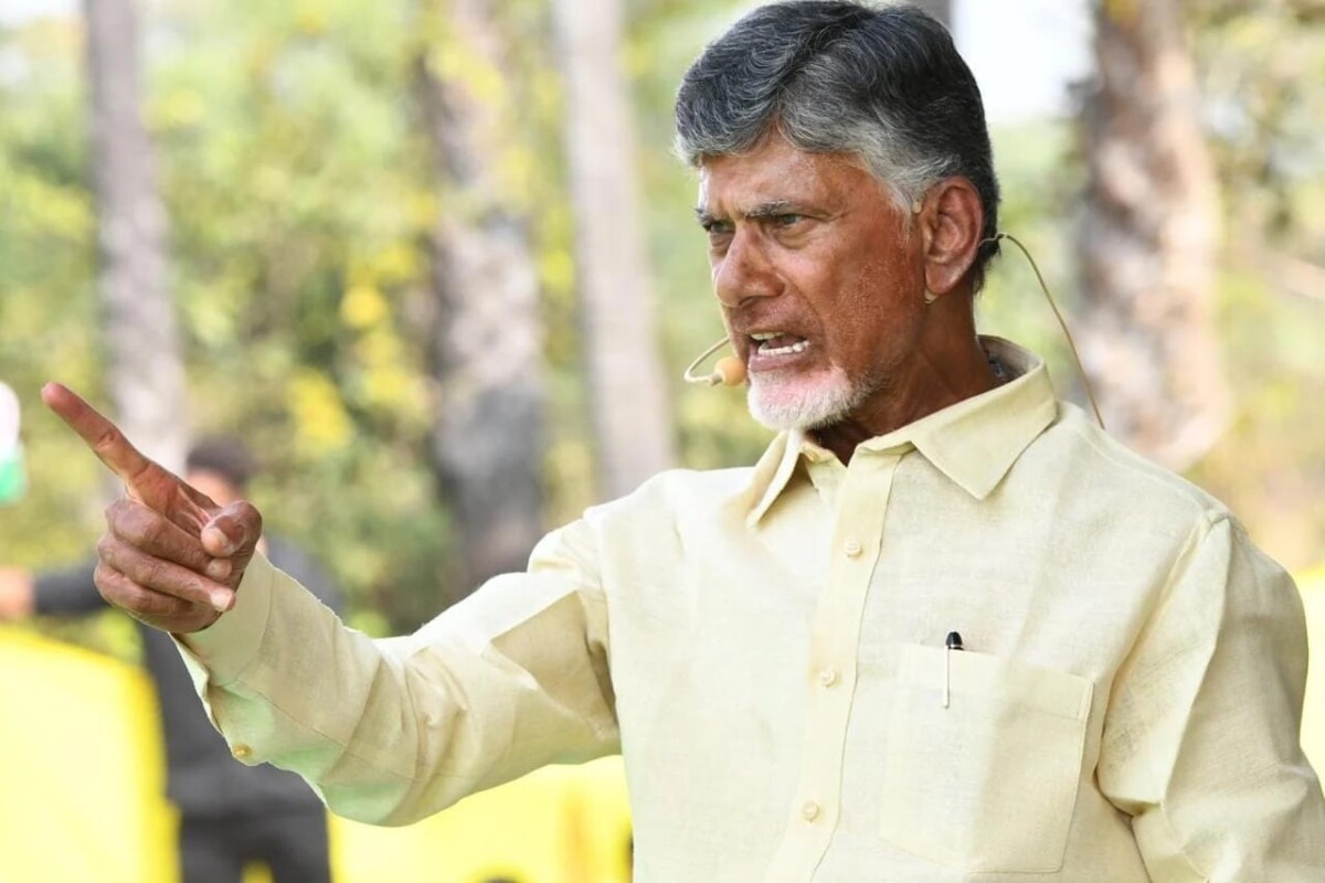 జగన్ అవినీతి చరిత్రను కప్పిపుచ్చుకోడానికి అబద్ధాల సాక్షి సరిపోవట్లేదు: చంద్రబాబు