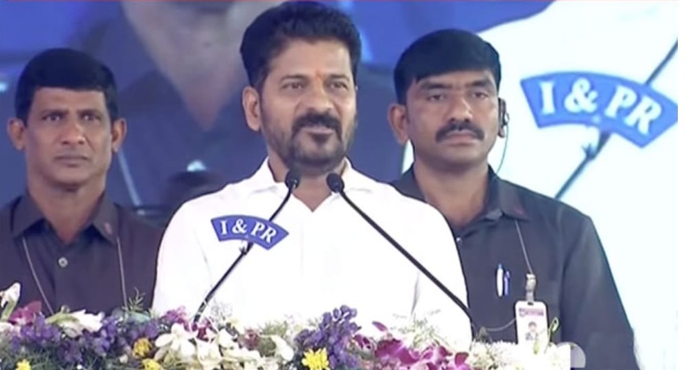 70 రోజుల్లోనే 25వేల నియామకాలు చేపట్టాం CM Revanth Reddy