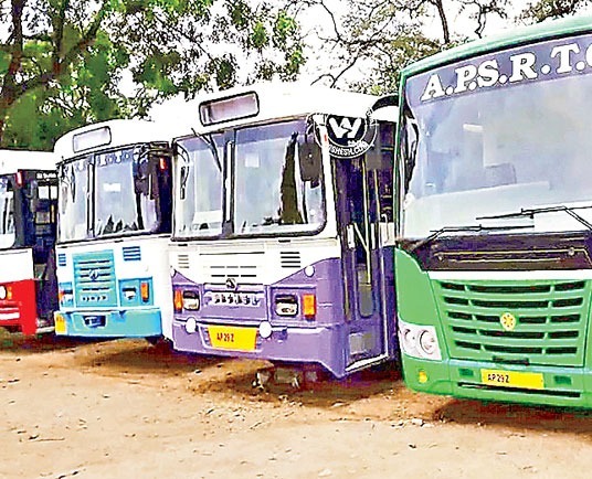 శ్రీశైలానికి రాత్రిళ్లూ మార్గం సుగమం