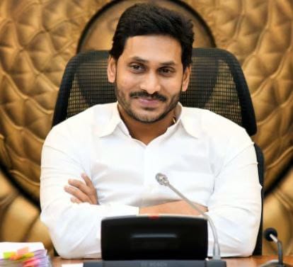 హోలీ పండుగ సందర్భంగా ముఖ్యమంత్రి వైఎస్ జగన్మోహన్ రెడ్డి