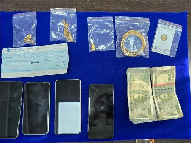 Cash and gold seized : కిలాడి నిందితుల అరెస్ట్.. నగదు బంగారం స్వాధీనం