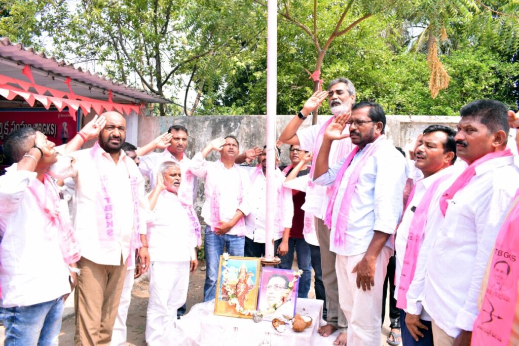 Coal miners celebrate Telangana Foundation Day at TBJK office