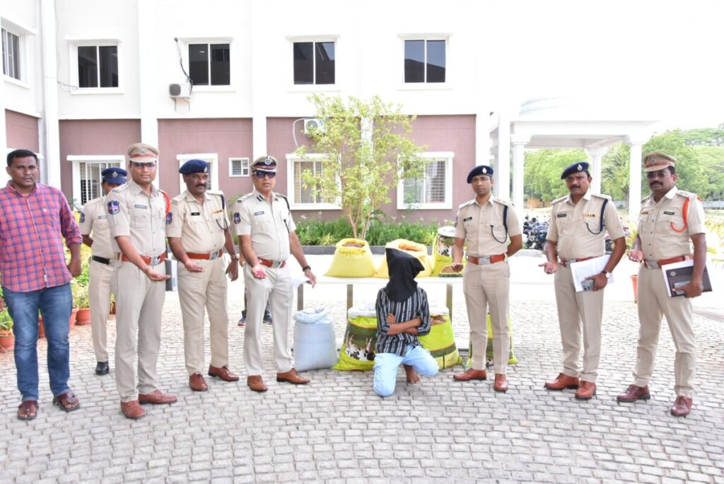 Nilwai police seized 2.05 quintals of fake cotton seeds 