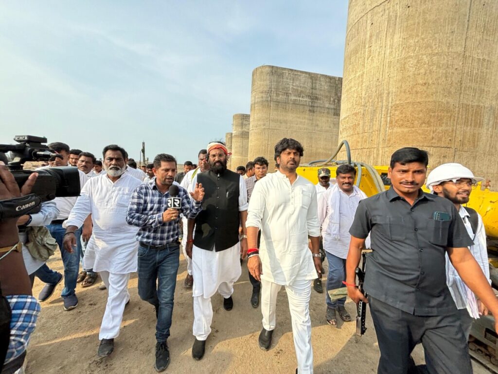 Kaleswaram Medigadda Barrage State Irrigation Food & Civil Supply Minister Uttam Kumar Reddy