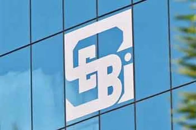 SEBI notices : హిండెన్‌బర్గ్‌కు సెబీ నోటీసులు