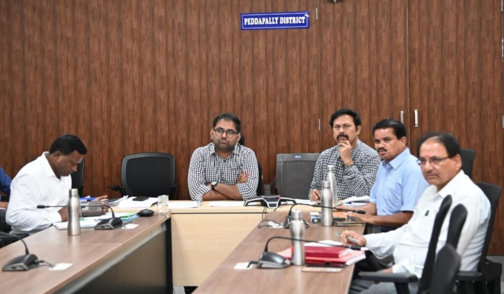 The Chief Minister of the State held a video conference with the District Collectors on the progress of land acquisition for National Highways