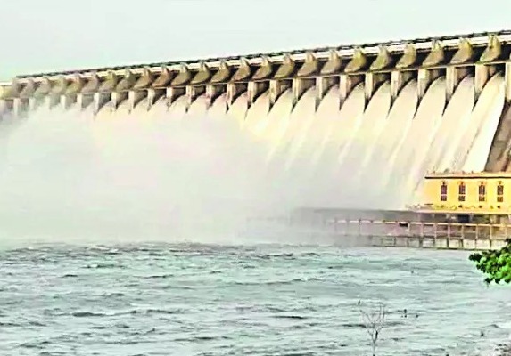 Sagar Canal : సాగర్ కుడికాలువకు 4 టీఎంసీలు