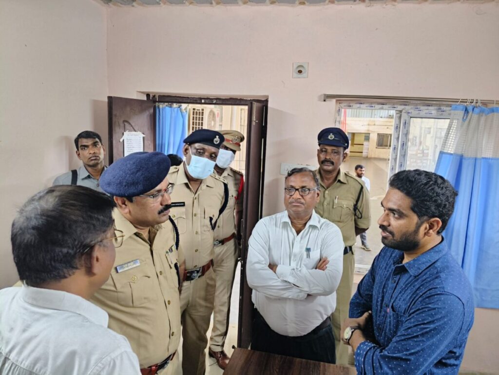 Mancheryala DCP visited Addiction Center of Mancheryala Government Hospital