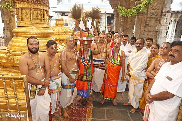 Srivari Temple : శ్రీవారి ఆలయంలో శాస్త్రోక్తంగా ఆణివార ఆస్థానం