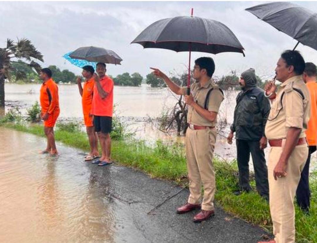 Danger Alert : భద్రాచలం ప్రమాదం: రెండో ప్రమాద హెచ్చరిక జారీ