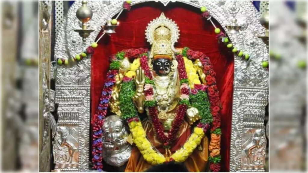 Lal Darwaja Simhavahini Mahankali Bonalu 