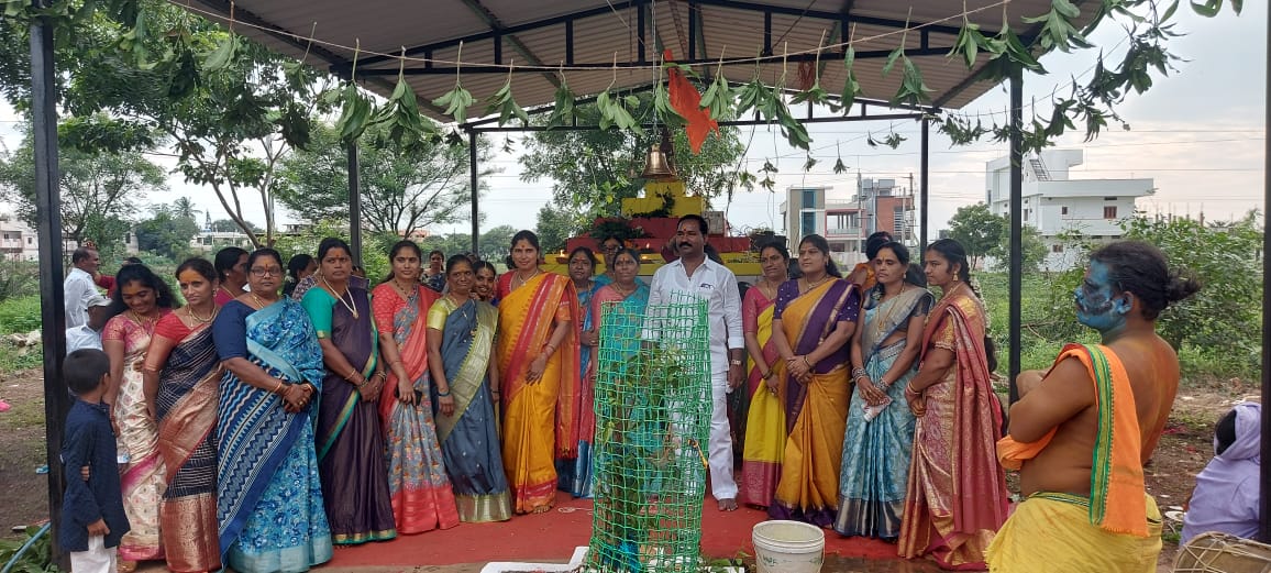 Special Puja : ముఖ్యఅతిథిగా హాజరై అమ్మవారికి ప్రత్యేక పూజలు