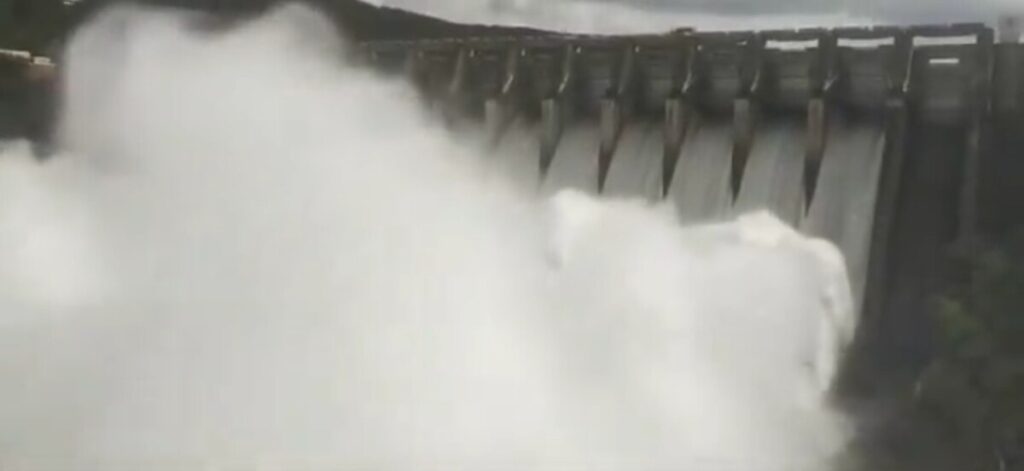 Lifting the gates of Srisailam Dam