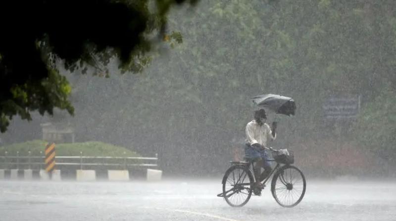 Rain : తెలంగాణలో వచ్చే రెండు రోజులు వర్షాలే