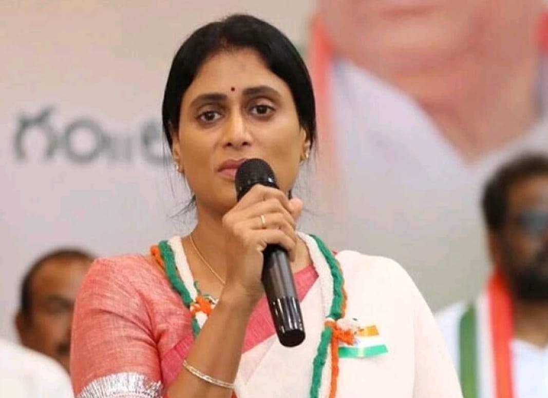 Sharmila : రాష్ట్రంలో ఆరోగ్యశ్రీ లేనట్లేనా?: షర్మిల