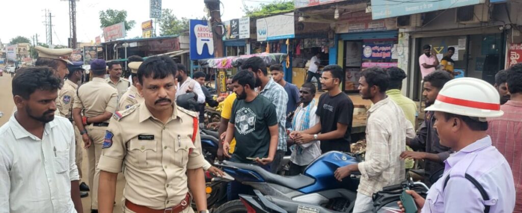 CI who gave counseling to those driving carts without number plates in Vikarabad town. I Nagaraju