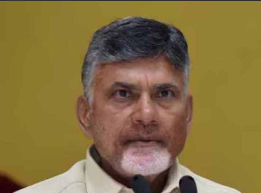 10 lakh help : అనాథ బాలికకు రూ.10 లక్షల సాయం ప్రకటించిన సీఎం