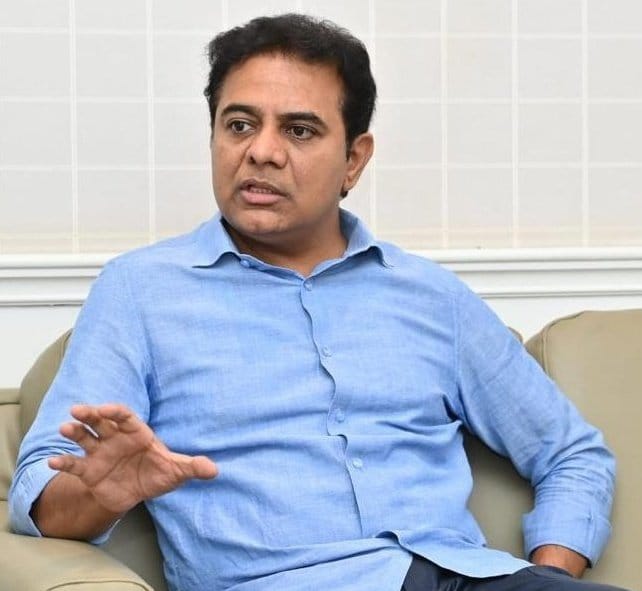 KTR : పార్టీ మారిన ఎమ్మెల్యేలపైన అనర్హత వేటు తప్పదు: బీఆర్ఎస్ వర్కింగ్ ప్రెసిడెంట్ కేటీఆర్