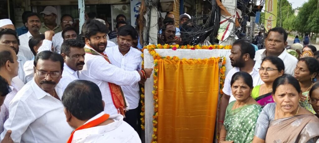 MLA Raj Thakur laid the foundation stone of many development works in the division with two crore SDF funds.