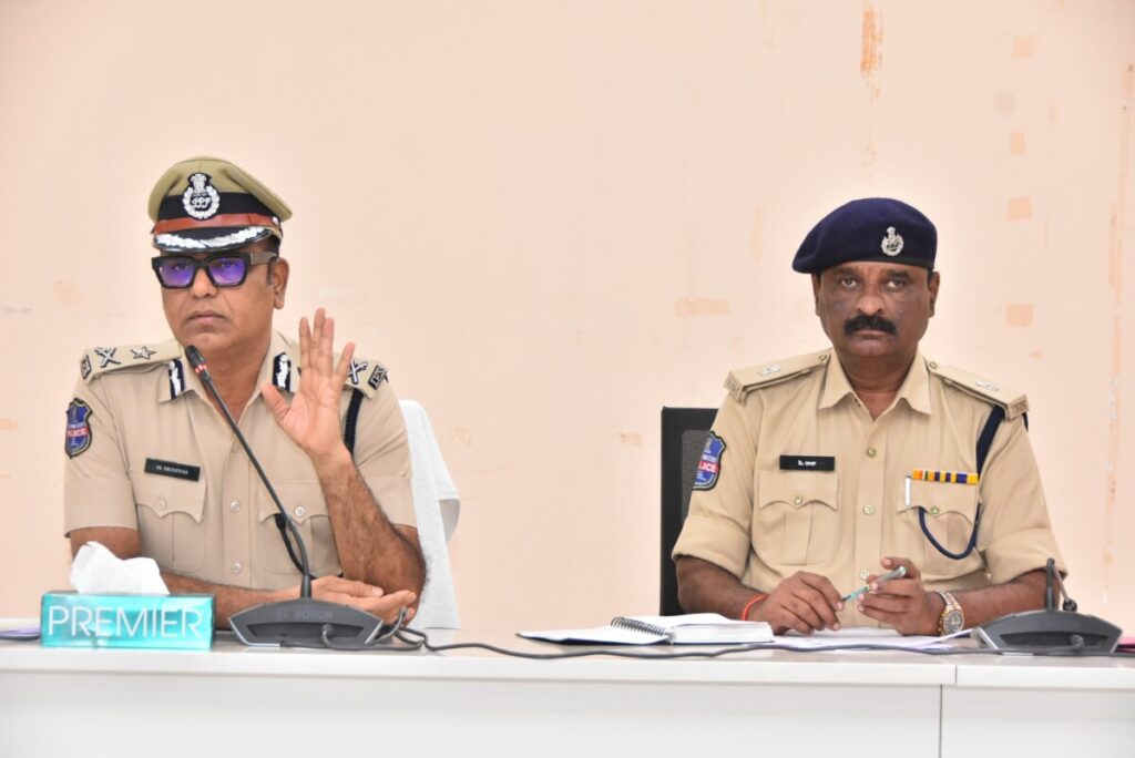 CP held a review meeting with Court Duty Officers and Court Licensing Officers