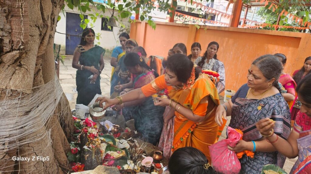 Chigullapally Manjula Ramesh, Chairperson of Vikarabad Municipal who conducted special pujas on the occasion of Nagula Panchami.