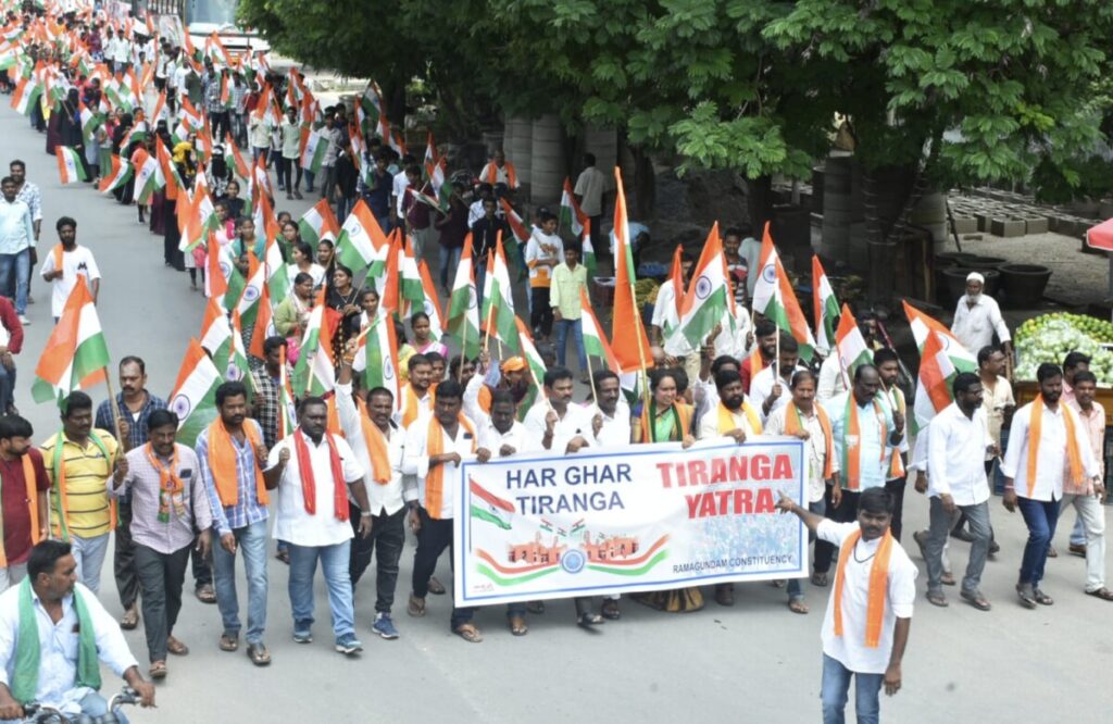 A huge rally with national flags under the leadership of BJP Ramagundam in-charge Kandula Sandhyarani