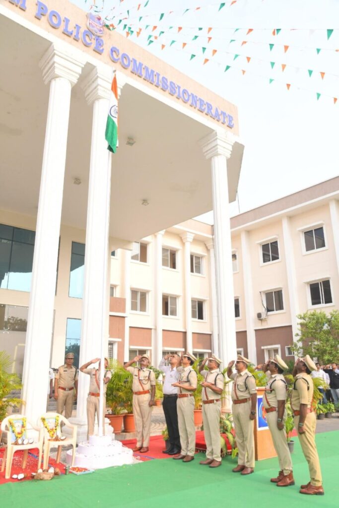 Additional DCP congratulated the people of Ramagundam Commissionerate on 78th Independence Day