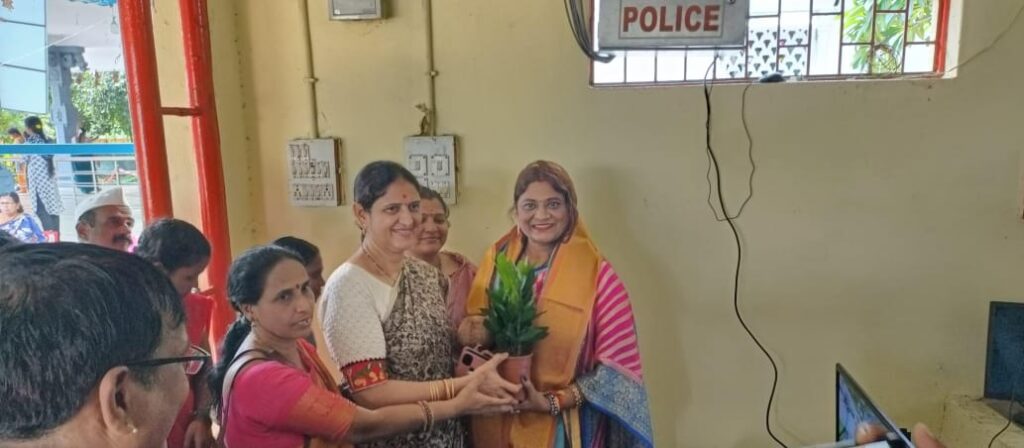 Ramagundam MLA Raj Tagore has installed CCTV cameras in Kashi Vishweshwara Swamy Devasthanam in Pauras Colony.