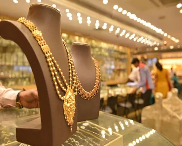 Gold Prices : మళ్లీ పెరిగిన బంగారం ధరలు