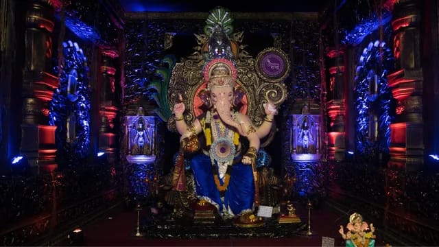 Vinayaka Chavithi : ముంబైలో వినాయక చవితి వేడుకలకై రూ.400 కోట్ల ఇన్సూరెన్స్ తీసుకున్న GSB సేవా మండల్