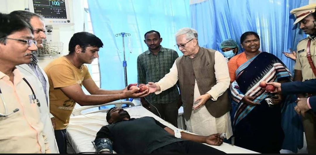 Governor : కానిస్టేబుల్ ను పరామర్శించిన గవర్నర్