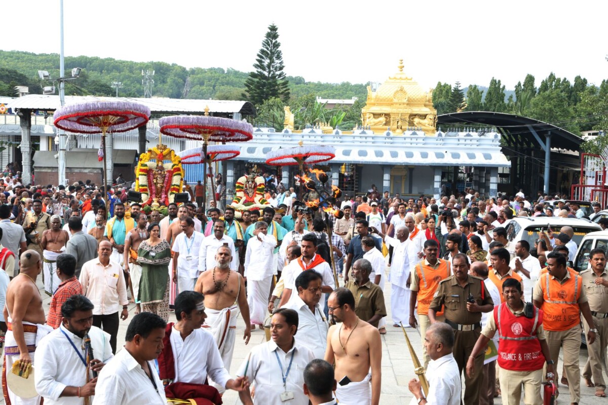 Utlotsavam in Tiruchanur : తిరుచానూరులో ఘనంగా ఉట్లోత్సవం