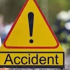 Accident to RTC : అదిలాబాద్ జిల్లాలో ఆర్టీసీ బస్సుకు తప్పిన ఘోర రోడ్డు ప్రమాదం