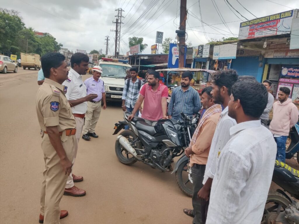 All the motorists of Vikarabad district should follow the traffic rules