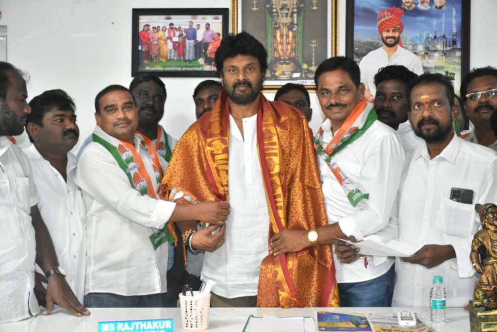 Former MLA Satyanarayana's followers joined the Congress party under the leadership of Diti Balaraju, Congress party leaders on Monday