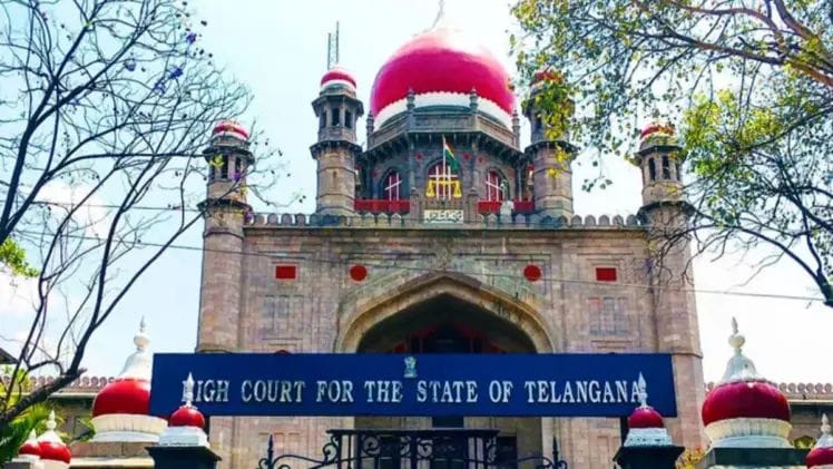 High Court : బీసీ కులగణనపై హైకోర్టు కీలక ఆదేశాలు