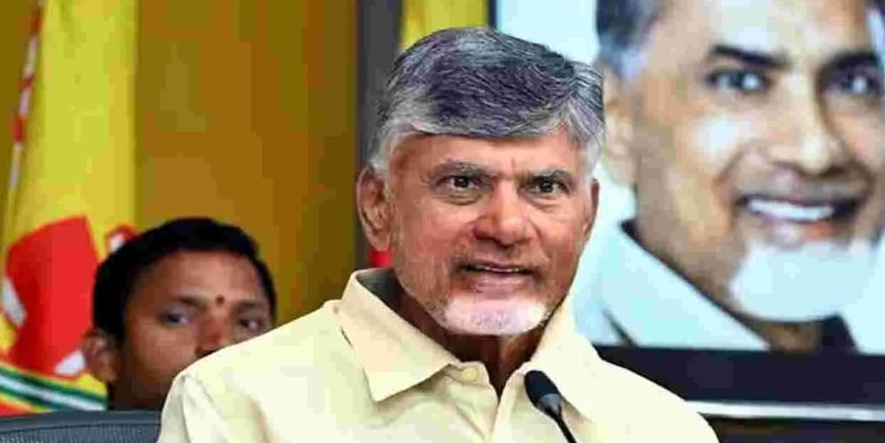 CM Chandrababu : సీఎం చంద్రబాబు కీలక ప్రకటన.. వరద బాధితులకు ప్యాకేజీ.. వివరాలు ఇవే..