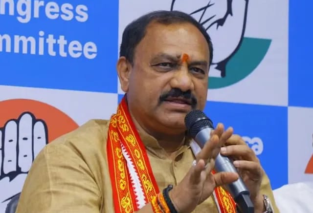 PCC : పార్టీకి, ప్రభుత్వానికి మధ్య పీసీసీ చైర్మన్ అనుసంధానకర్తగా వ్యవహరిస్తారు