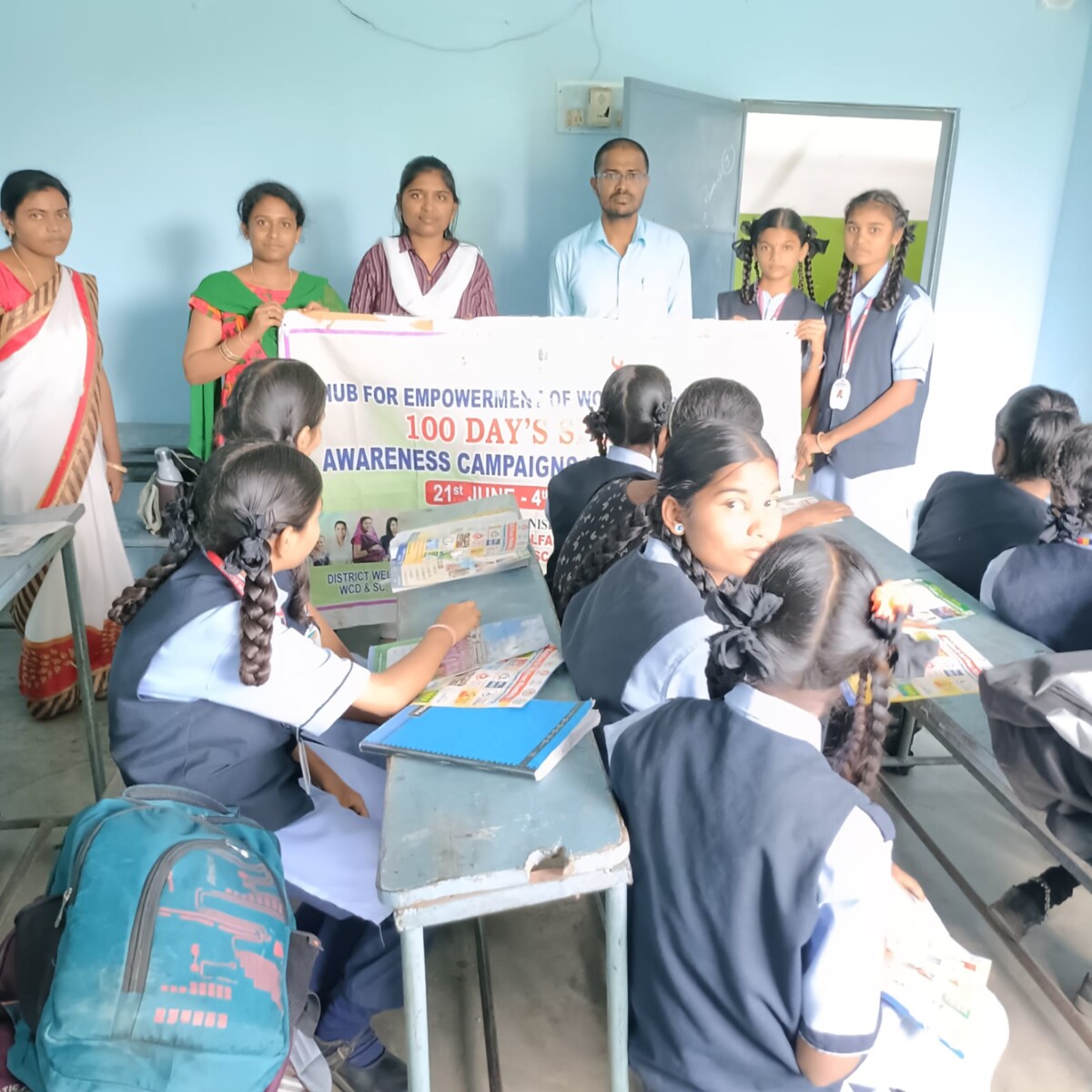 Women’s Welfare Centre : విద్యార్థినిలకు మిషన్ శక్తి పై అవగాహణ కలిస్తున్న