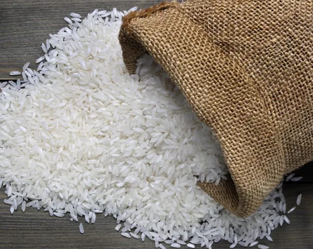 Prices of Rice : సామాన్యులకు మరో షాక్.. పెరగనున్న బియ్యం ధరలు