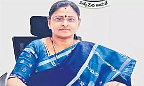 Gajjela Lakshmi : ఏపీ మహిళా కమిషన్ చైర్మన్ గజ్జెల లక్ష్మికి ప్రభుత్వం ఉద్వాసన