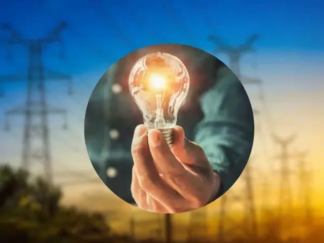 Electricity : విద్యుత్‌ వినియోగదారులపై 8,113 కోట్లు భారం