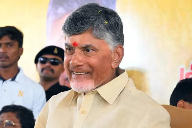 CM Chandrababu : సీఎం చంద్రబాబుతో మాజీ సీఎం భేటీ