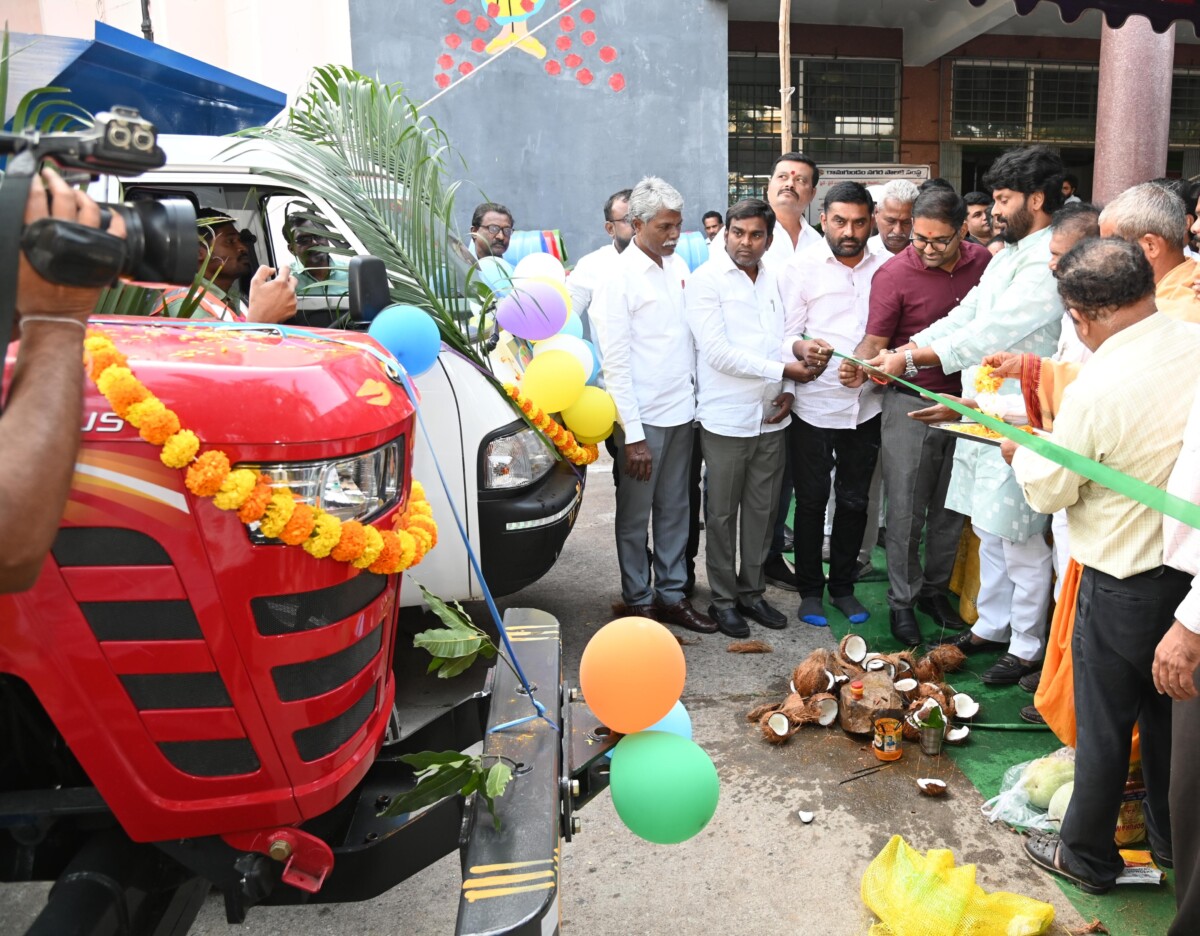 కార్పొరేషన్ పారిశుధ్య నిర్వహణ మరింత మెరుగ్గా అమలు చేయాలి జిల్లా కలెక్టర్ కోయ హర్ష